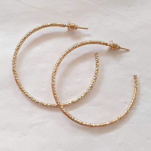 Jewelry - Textured Gold Hoops 1.5"